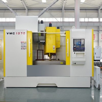 Metal VMC CNC Freze Makinesi Dikey İşleme Merkezi Üreticileri VMC1370