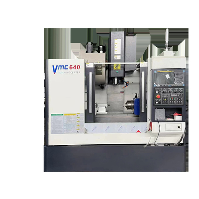 CNC Küçük Dikey İşlem Merkezi VMC640 Dört Eksenli İşlem Merkezi Makine
