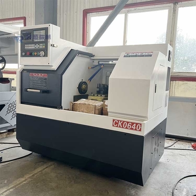 CK0640 CNC Döner Kesme Makinesi Otomatik Düz Yatak Yatay Döner